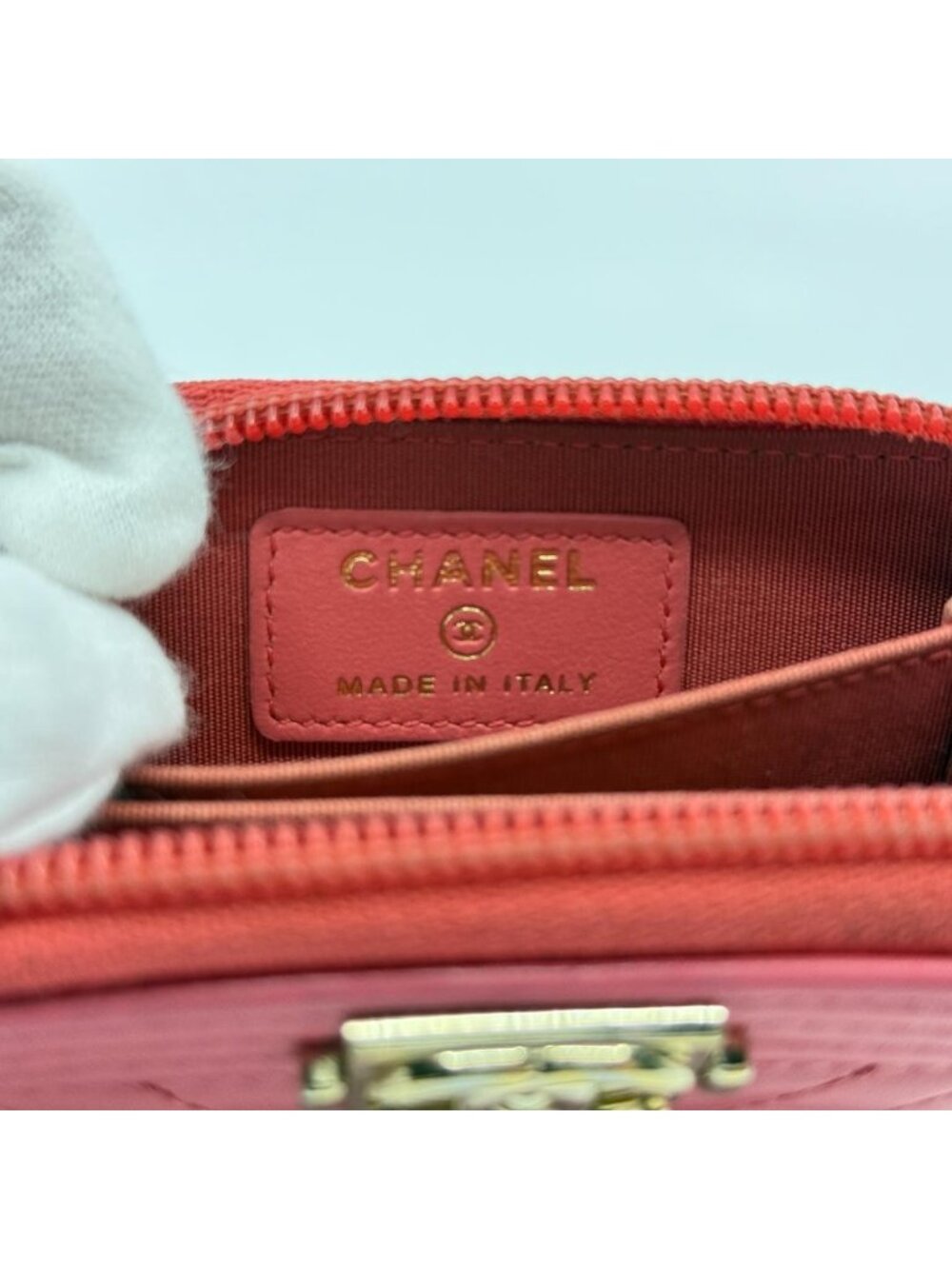 Chanel Card Case Coin - Picture 10 of 13